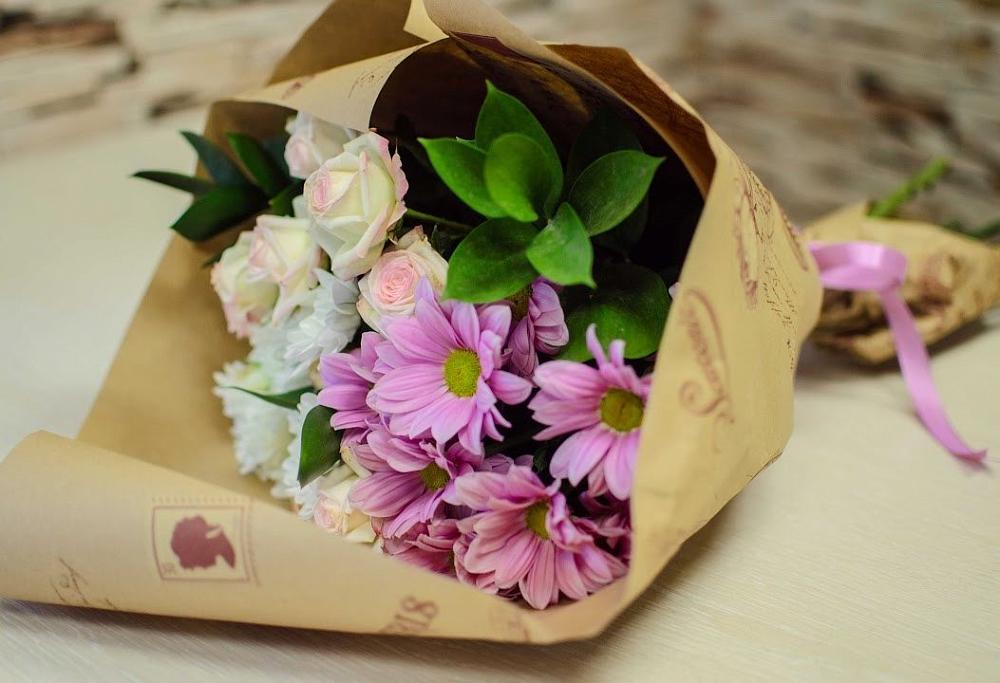 Букет цветов из: Розы и Хризантемы в Толмачёво Новосибирская область