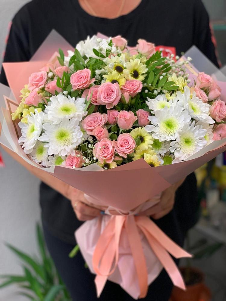 Букет цветов из: Розы и Хризантемы в Толмачёво Новосибирская область