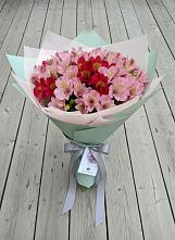 Букет цветов из:  Альстромерии в Толмачёво Новосибирская область