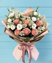 Букет цветов из:  Розы, Альстромерии и Лизиантусы в Толмачёво Новосибирская область