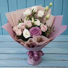 Букет цветов из:  Розы и Лизиантусы в Толмачёво Новосибирская область