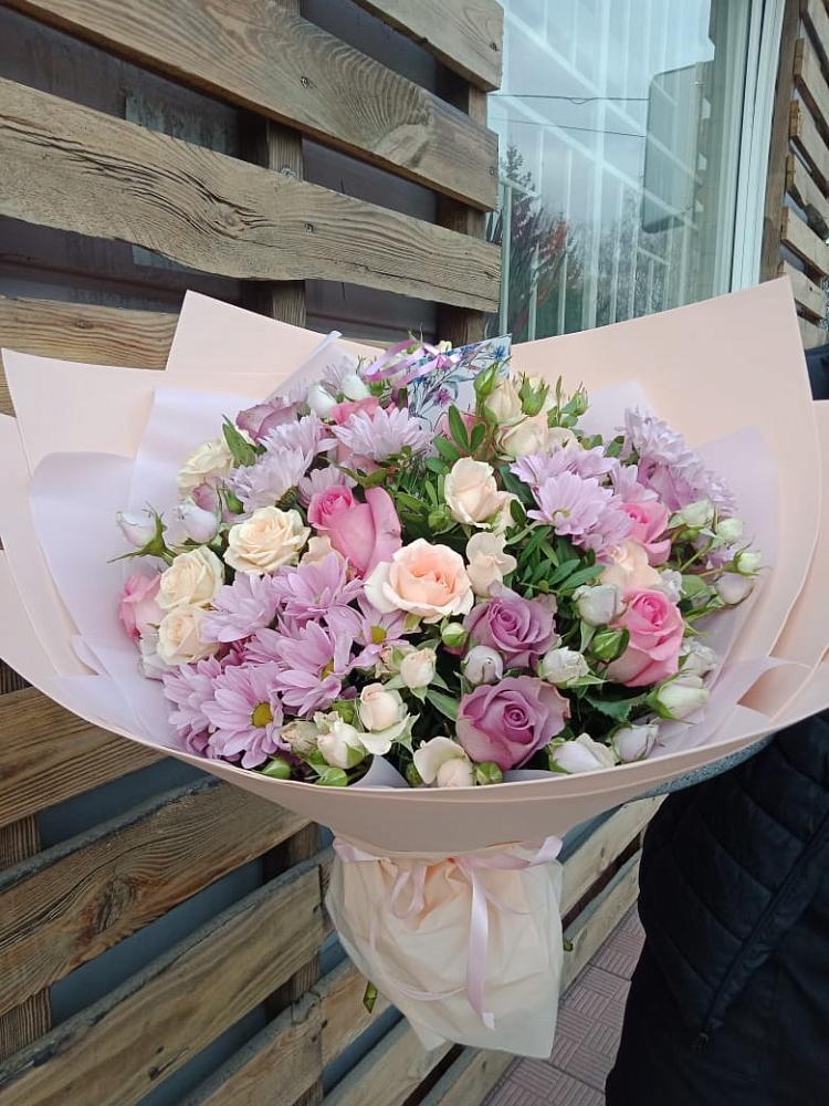 Букет цветов из: Розы и Хризантемы в Толмачёво Новосибирская область