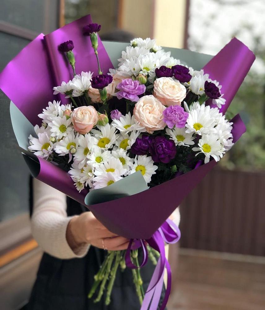 Букет цветов из: Хризантемы, Гвоздики и Розы в Толмачёво Новосибирская область