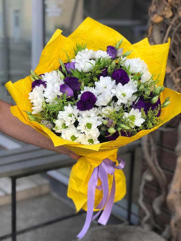 Букет цветов из: Ирисы, Хризантемы и Ромашки в Толмачёво Новосибирская область