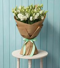 Букет цветов из:  Лизиантусы в Толмачёво Новосибирская область