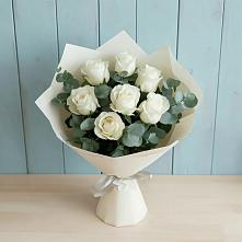 Букет Белые розы в Эвкалипте #REPLACE_PRED# Толмачёво Новосибирская область