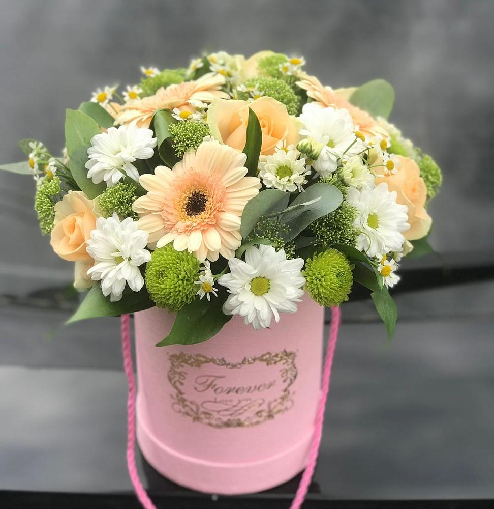 Цветочная композиция из Розы, Герберы и Хризантемы в шляпной коробке в Толмачёво Новосибирская область