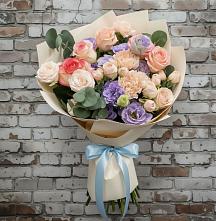 Букет цветов из:  Розы, Лизиантусы и Гвоздики #REPLACE_PRED# Толмачёво Новосибирская область