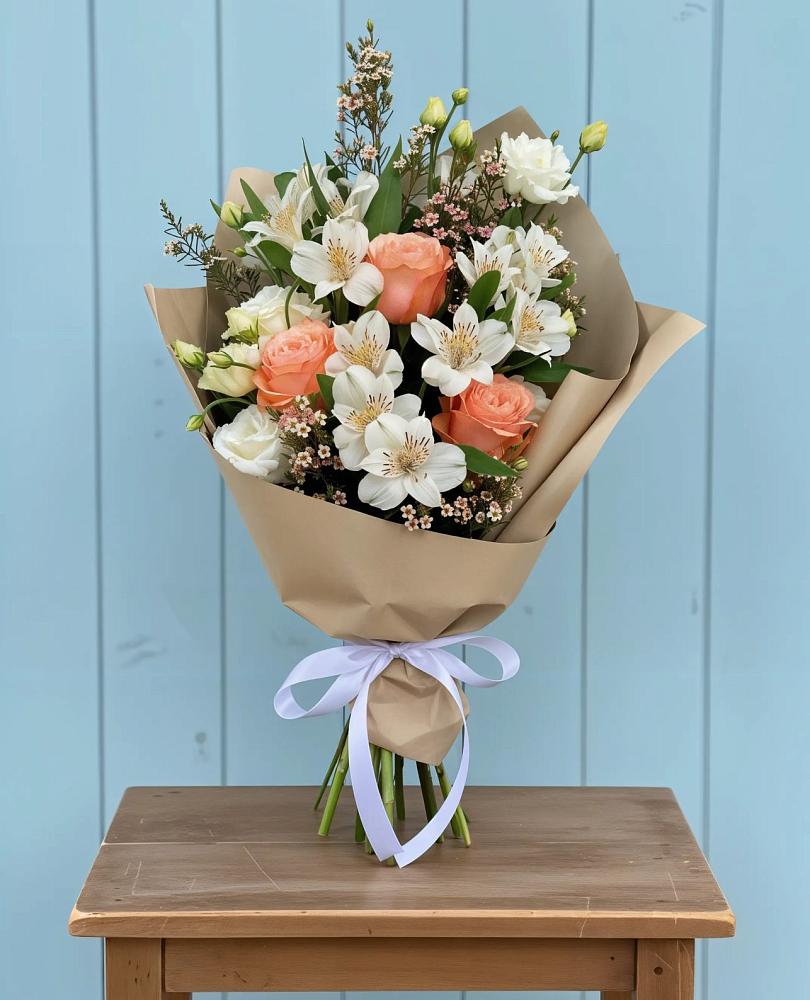 Букет цветов из: Альстромерии, Лизиантусы, Розы и Хризантемы в Толмачёво Новосибирская область