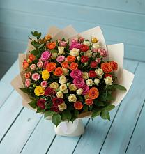Букет Микс из разноцветных кустовых роз в Толмачёво Новосибирская область